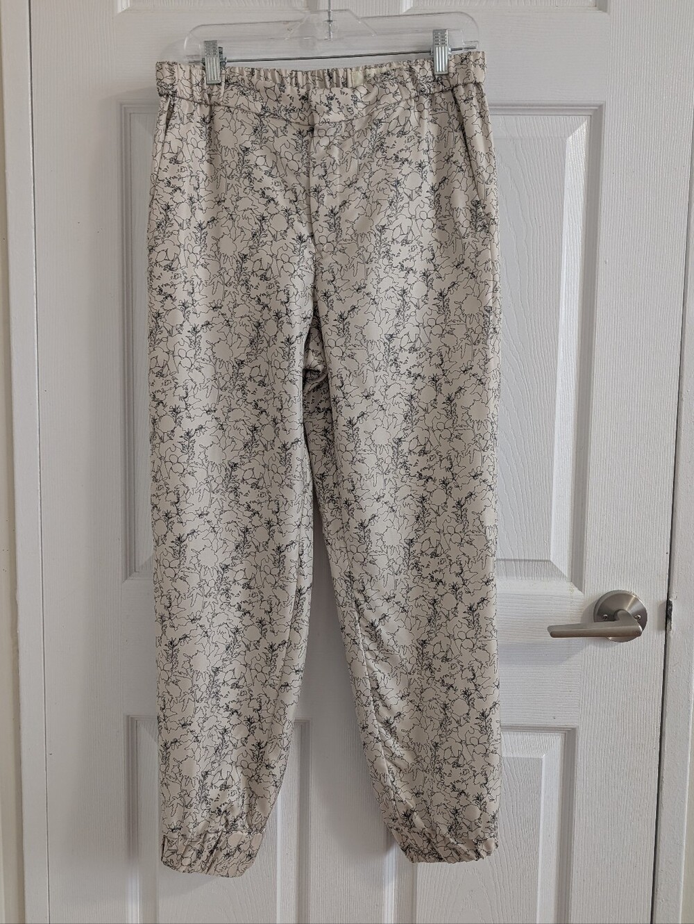 rag & bone 100% Silk Floral Jogger Pants Ivory Black Casual Luxury Old Money 8